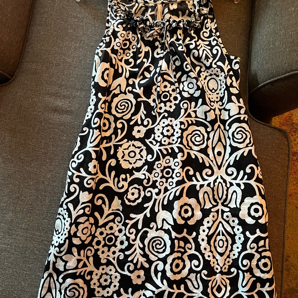 Old Navy Black and White Floral Dress
